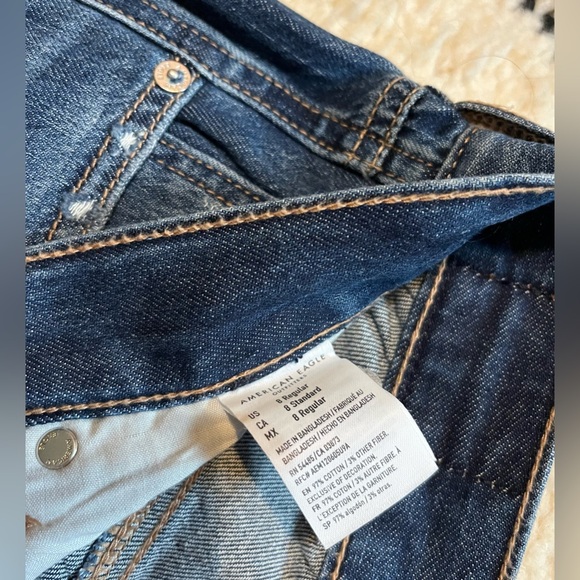 American Eagle skater jeans w/ snap leg embellishment. Size 8R rigid denim NWOT - Picture 10 of 10